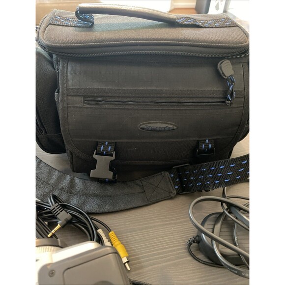 Samsung SCL906 Hi8 Video Camera Camcorder Digital 22x Zoom Case-OEM parts-remote - Picture 4 of 6